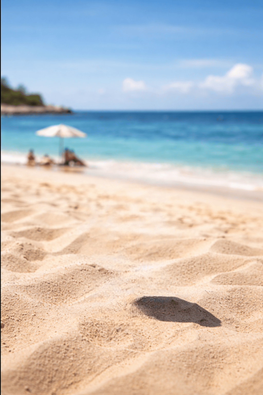 Editar fotos online con IA — playa con objeto eliminado fácilmente